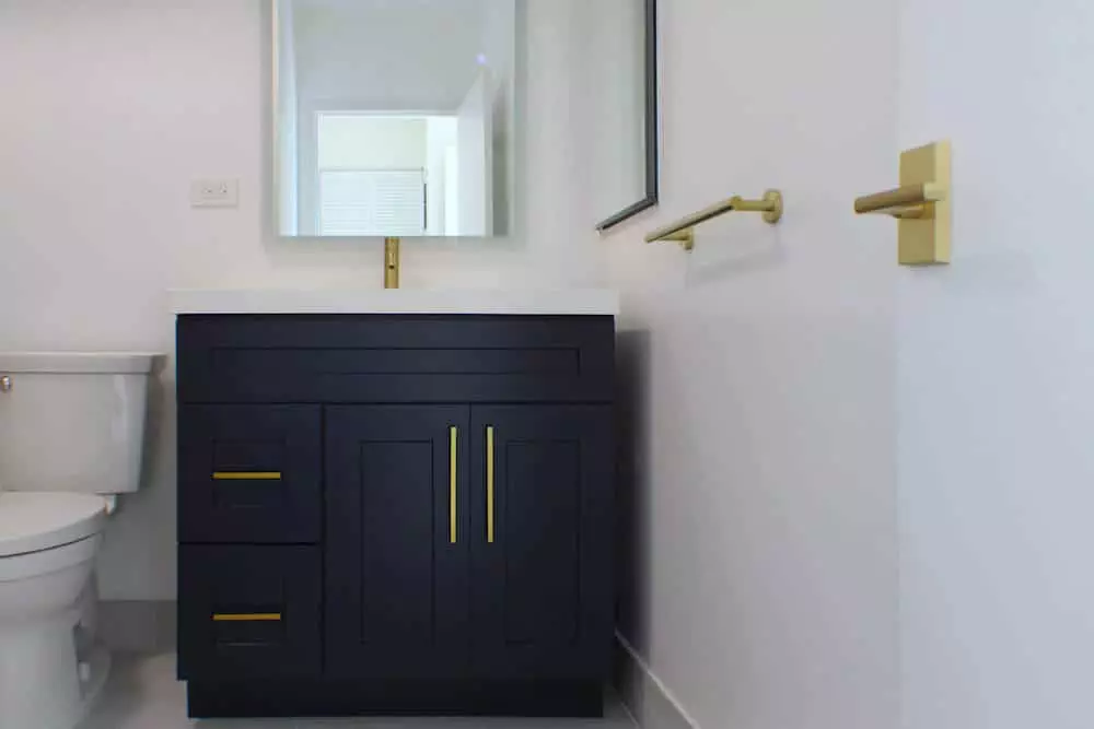 Nautica bathroom
