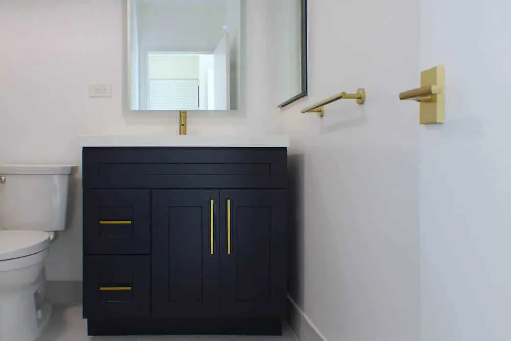 Nautica bathroom